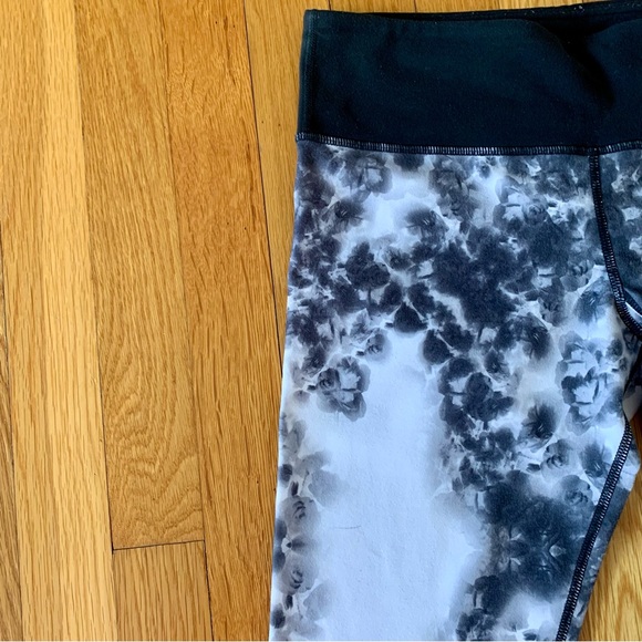 Lululemon Leggings - Picture 2 of 2